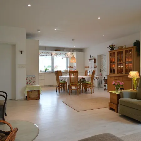 Luxurious Holiday In Oos Eifel With Sauna Vakantiehuis