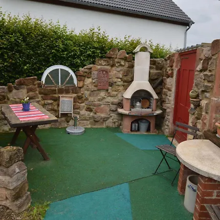 Luxurious Holiday In Oos Eifel With Sauna Vakantiehuis